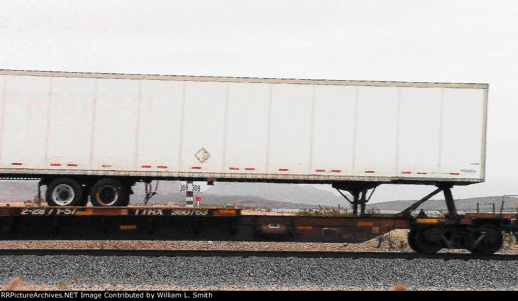 WB Intermodal Frt at Erie NV -65